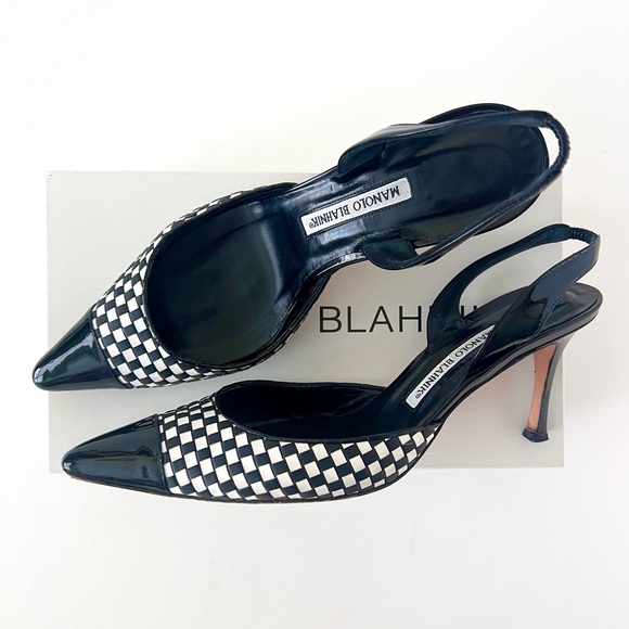 MANOLO BLAHNIK || Black White Cap Toe Woven Leather SlingBack Pointed Pumps - Picture 1 of 16